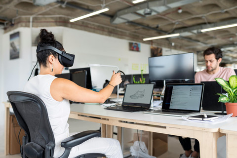 Top 3 Design Tools for UI/UX Designers Transitioning to Virtual Reality